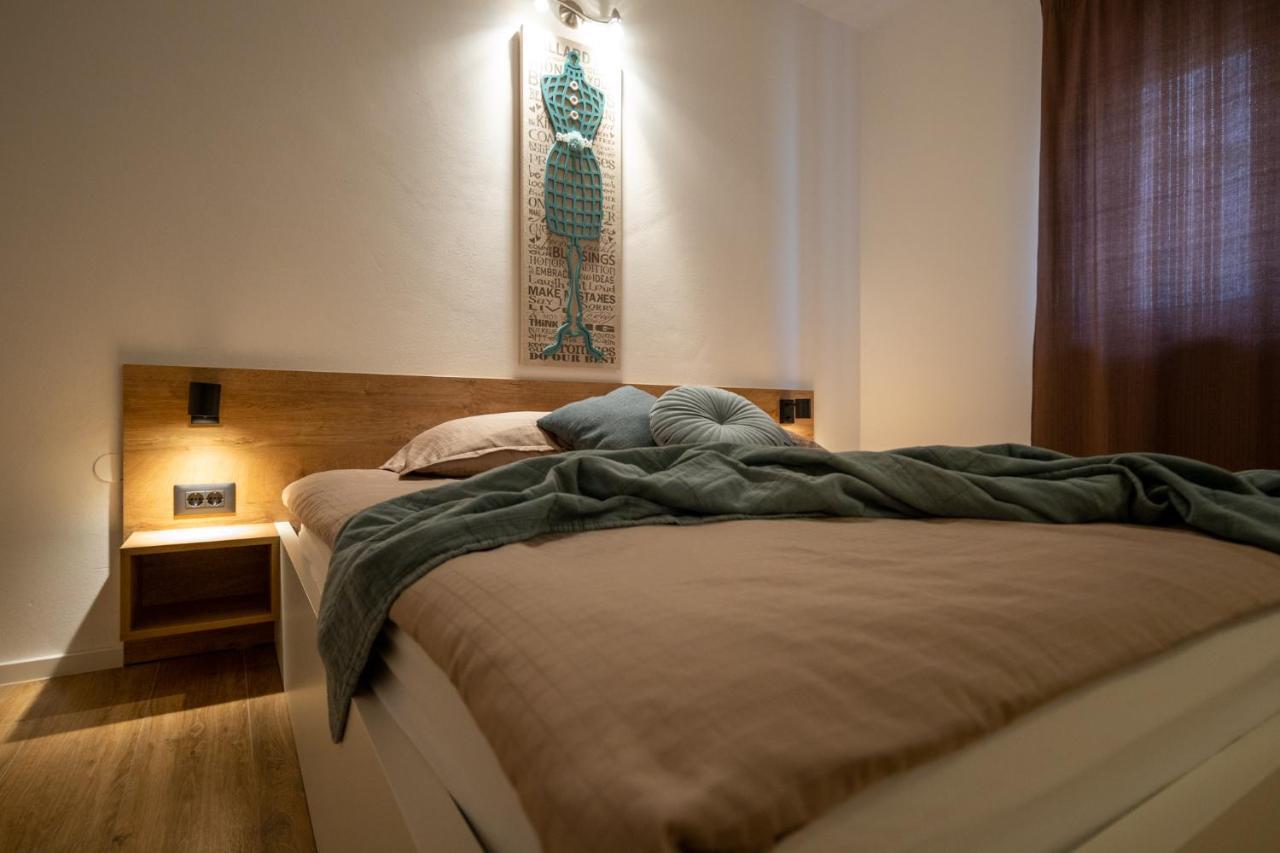 Lea Apartments Drage Esterno foto