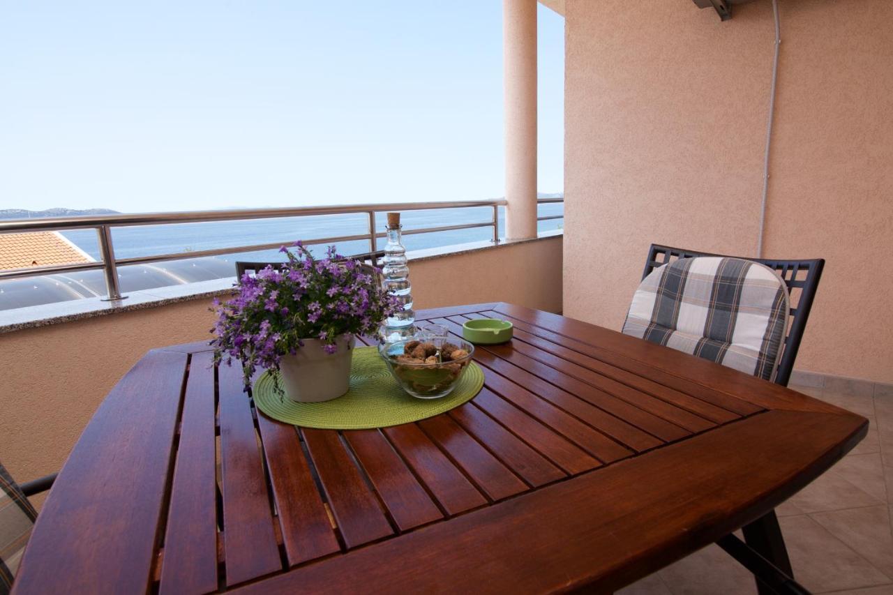 Lea Apartments Drage Esterno foto